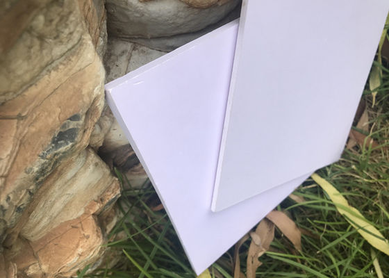 رنگ سفید Sintra PVC عایق صوتی هیئت مدیره فوم برای ساخت مدل تبلیغاتی
